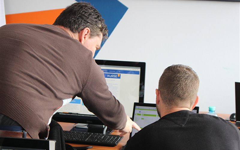 Teamarbeit und moderne Arbeitsumgebung bei ppedv